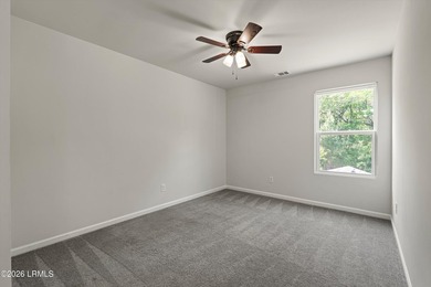 Welcome to sought-after Shadow Moss, where comfort, convenience - photo 20