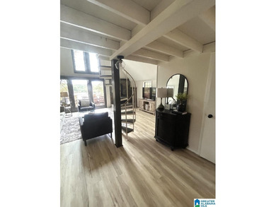 This newly renovated cottage offers privacy, year-round deep - photo 2