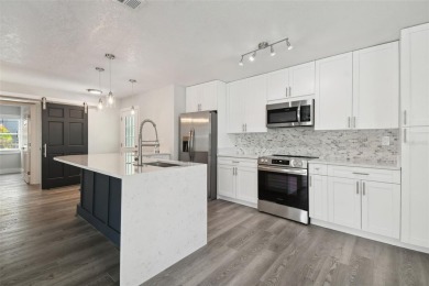 Welcome to your waterfront life; this spectacular 3 bedroom, 2 - photo 23