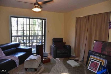 Nestled in a cul-de-sac in the desirable Hope Valley North - photo 5