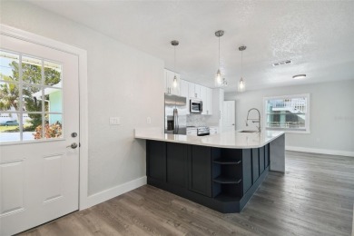 Welcome to your waterfront life; this spectacular 3 bedroom, 2 - photo 26