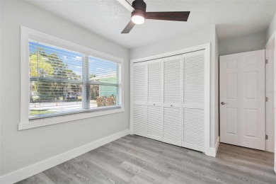 Welcome to your waterfront life; this spectacular 3 bedroom, 2 - photo 38