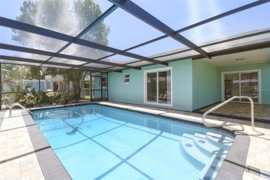 Welcome to your waterfront life; this spectacular 3 bedroom, 2 - photo 41