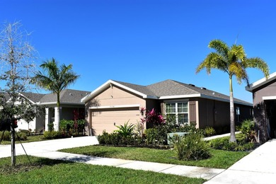 (private lake, pond, coastal) Home Active Under Contract in Port Saint Lucie Florida