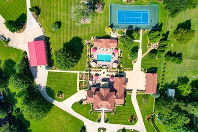 ***THIS IS HUGE! SELLER IS OFFERING A $500,000 UPDATE ALLOWANCE - photo 7