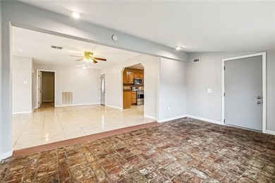 Gorgeous & well-maintained property awaits new owner! Charming - photo 8