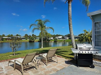 (private lake, pond, creek) Home For Sale in Vero Beach Florida