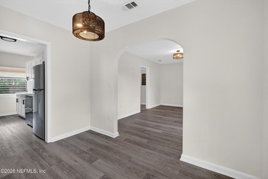 Fully renovated bungalow in central Jacksonville -- just minutes - photo 11