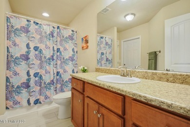 Beautiful 4br/3ba home nestled on a waterfront lot with - photo 12