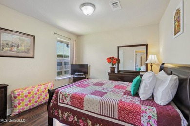 Beautiful 4br/3ba home nestled on a waterfront lot with - photo 13