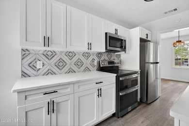 Fully renovated bungalow in central Jacksonville -- just minutes - photo 15