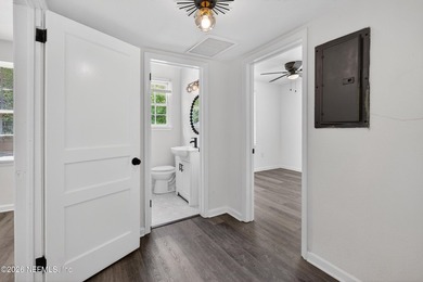 Fully renovated bungalow in central Jacksonville -- just minutes - photo 16