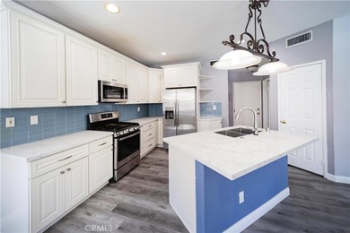 POOL - SPA - LOFT - 4 BEDROOMS - 3 BATHS Welcome to this - photo 17