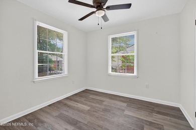 Fully renovated bungalow in central Jacksonville -- just minutes - photo 17