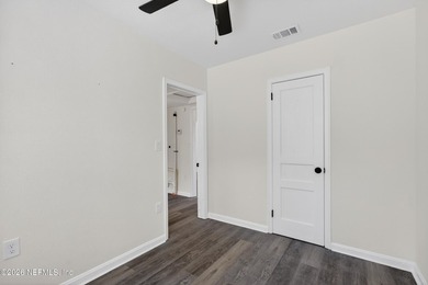 Fully renovated bungalow in central Jacksonville -- just minutes - photo 21