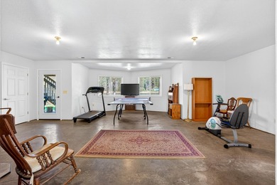 Mission Lake Waterfront at its best. This custom-built home has - photo 35