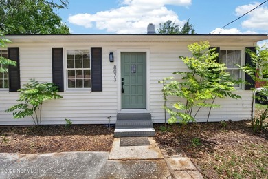 Fully renovated bungalow in central Jacksonville -- just minutes - photo 38