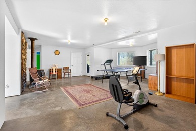 Mission Lake Waterfront at its best. This custom-built home has - photo 42