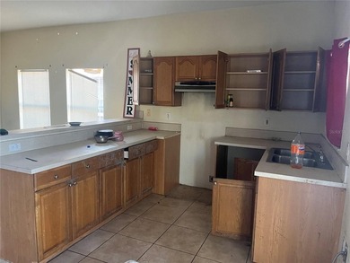 Short Sale. Great opportunity to own or lease a well-located - photo 6