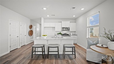 MOVE-IN READY!!!!SERENE POND VIEW & STEPS FROM FUTURE AMMENITY - photo 5