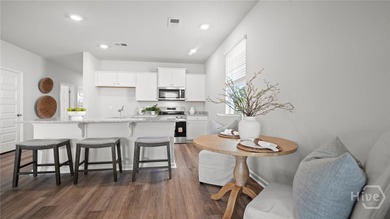 MOVE-IN READY!!!!SERENE POND VIEW & STEPS FROM FUTURE AMMENITY - photo 6