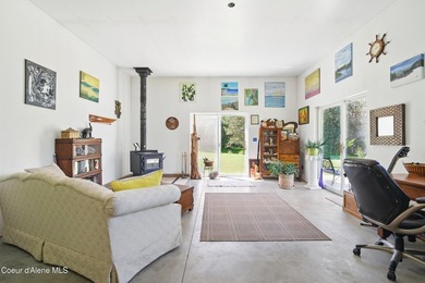 Behold a scarce opportunity with large acreage! This stunning - photo 2