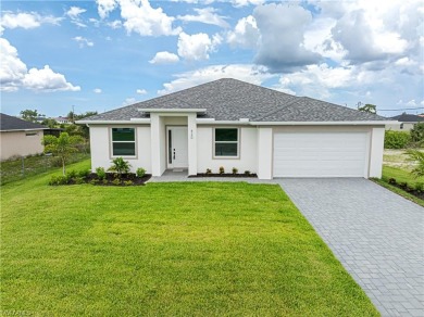 Cape Coral Lakes Area Home For Sale in Cape Coral Florida