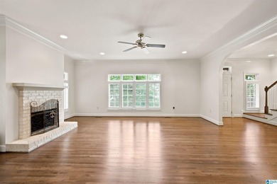 If you're looking for a private setting in Homewood, this - photo 9