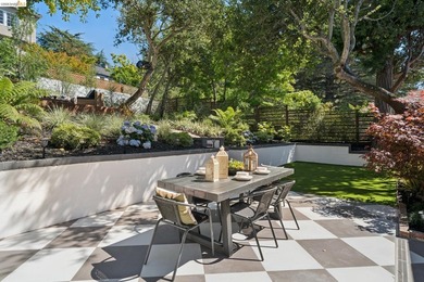 Traditional elegance meets modern luxury in this beautifully - photo 38