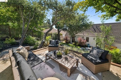 Traditional elegance meets modern luxury in this beautifully - photo 40