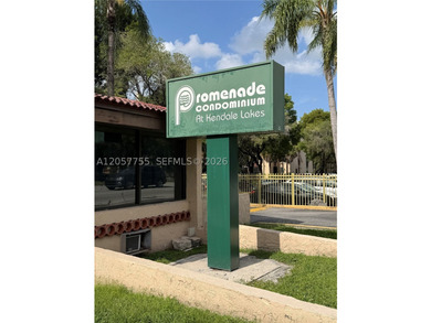 For sale spacious one-Bedroom one-Bath condo unit, with a large - photo 2