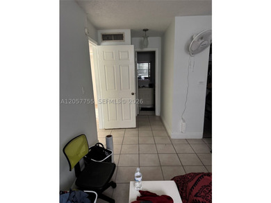 For sale spacious one-Bedroom one-Bath condo unit, with a large - photo 7