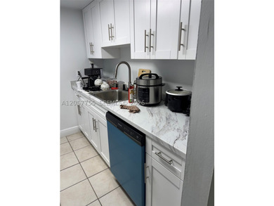 For sale spacious one-Bedroom one-Bath condo unit, with a large - photo 10