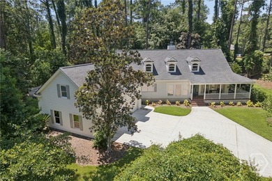 Nestled in the highly desirable Landings community, this - photo 1