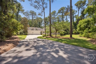Nestled in the highly desirable Landings community, this - photo 3