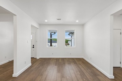Welcome to this beautifully crafted new construction home - photo 11
