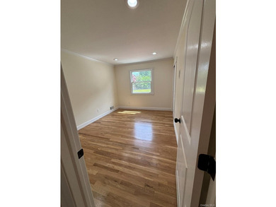gorgeous renovated sprawling ranch,in desirable timber ridge - photo 12