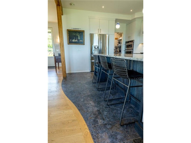 Welcome to a truly exceptional year round residence on Mohegan - photo 12