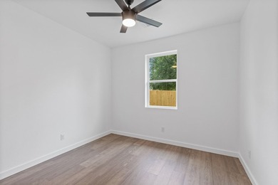 Welcome to this beautifully crafted new construction home - photo 14