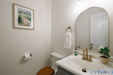 Welcome to this stately colonial home, a perfect blend of - photo 15