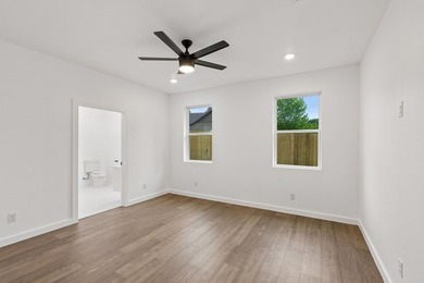 Welcome to this beautifully crafted new construction home - photo 16