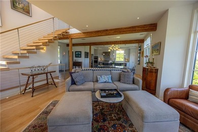 Welcome to a truly exceptional year round residence on Mohegan - photo 16