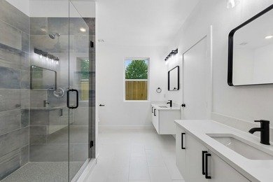 Welcome to this beautifully crafted new construction home - photo 19