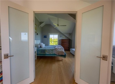 Welcome to a truly exceptional year round residence on Mohegan - photo 22