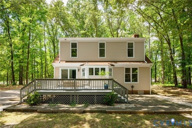 Welcome to this stately colonial home, a perfect blend of - photo 30