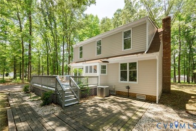 Welcome to this stately colonial home, a perfect blend of - photo 31