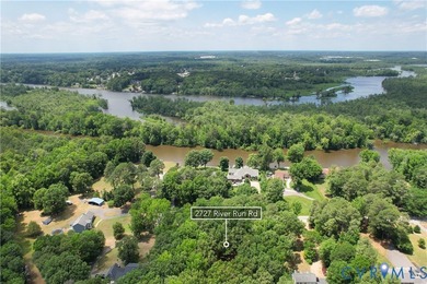 Welcome to this stately colonial home, a perfect blend of - photo 35