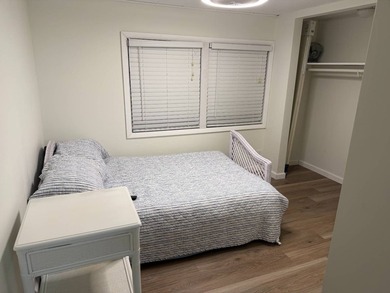 Beautifully updated 2-bed, 2-bath home with just over 1,000 sq - photo 9