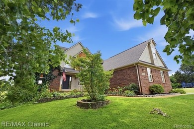 Welcome home! Discover the perfect blend of comfort, space, and - photo 4