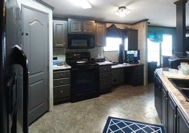 MOTIVATED SELLER!!!! needing to move for new work and school - photo 5